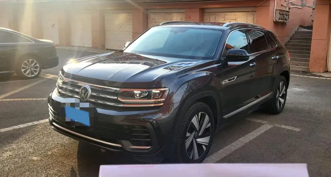 2021 Volkswagen Teramont 2.0T 220HP L4 7DCT,autocango,china used car exporter,china ev exporter,chinese used car exporter,chinese used ev exporter