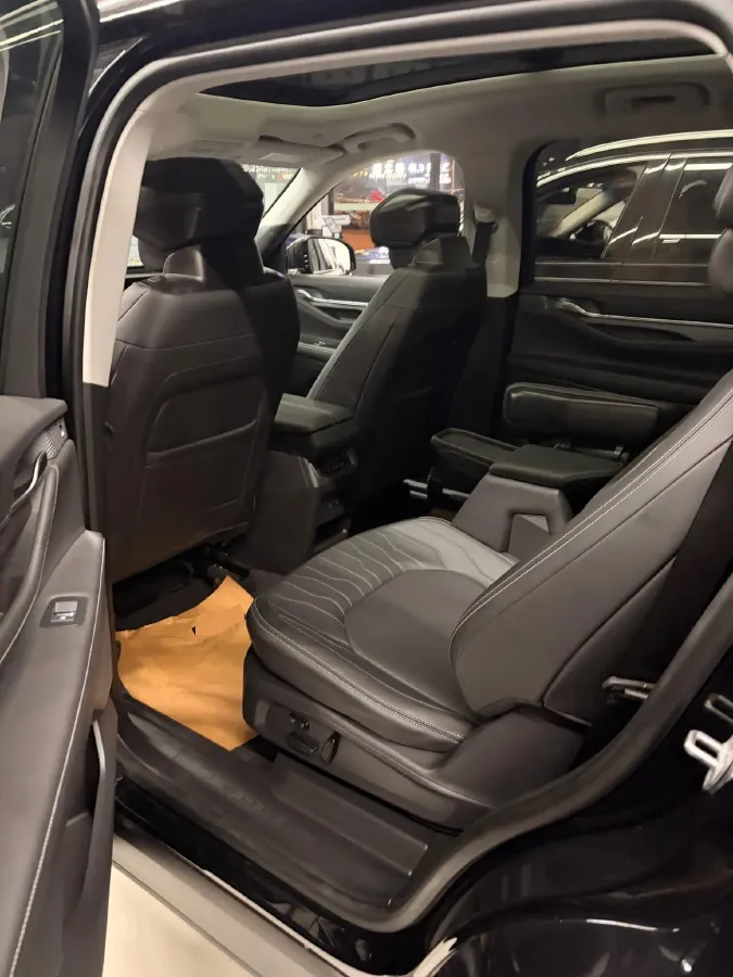 2025 Ford Edge 2.0T 275HP L4 E-CVT Hybrid,autocango,china used car exporter,china ev exporter,chinese used car exporter,chinese used ev exporter