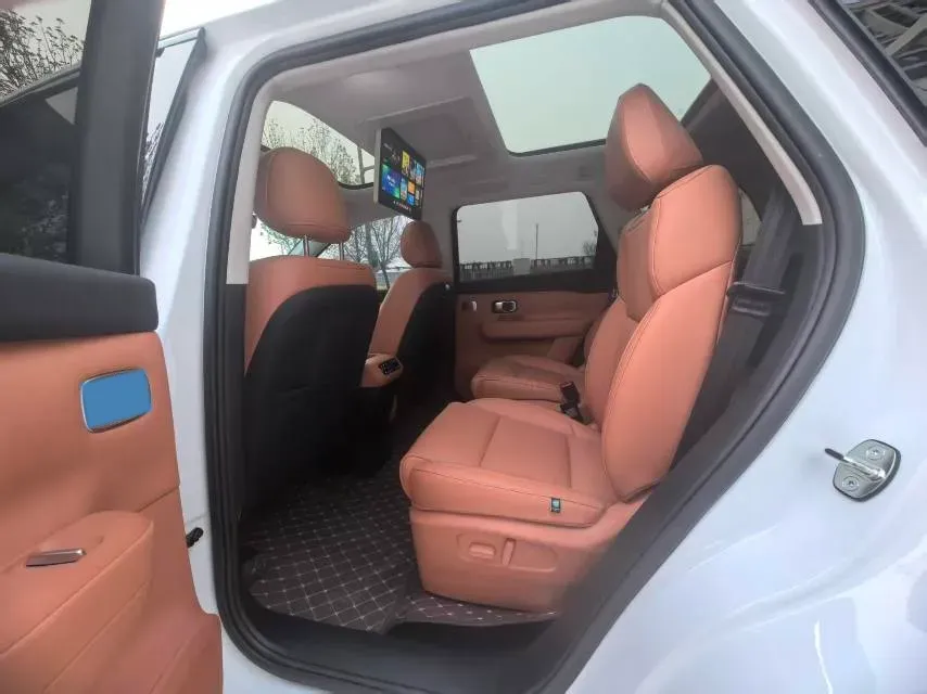 2024 Leapmotor C16 BEV 67.7KWH,autocango,china used car exporter,china ev exporter,chinese used car exporter,chinese used ev exporter