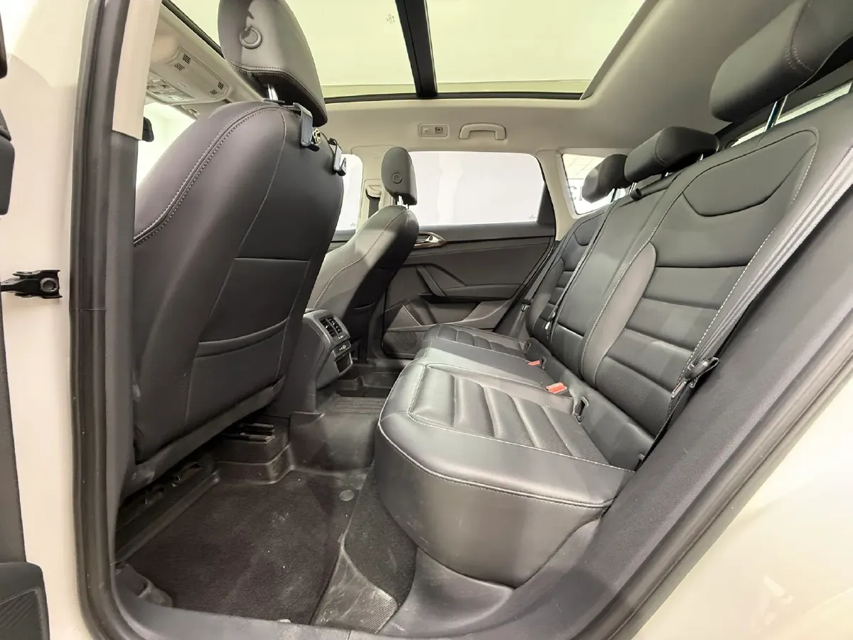 2022 Volkswagen Tharu 1.4T 150HP L4 7DCT,autocango,china used car exporter,china ev exporter,chinese used car exporter,chinese used ev exporter