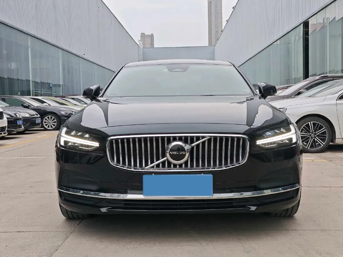 2022 Volvo S90 2.0T 250HP L4 8AT,autocango,china used car exporter,china ev exporter,chinese used car exporter,chinese used ev exporter