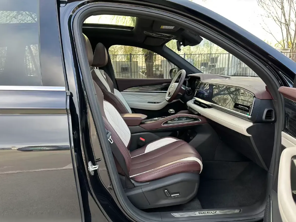 2021 Geely Monjaro 2.0T 218HP L4 7DCT,autocango,china used car exporter,china ev exporter,chinese used car exporter,chinese used ev exporter