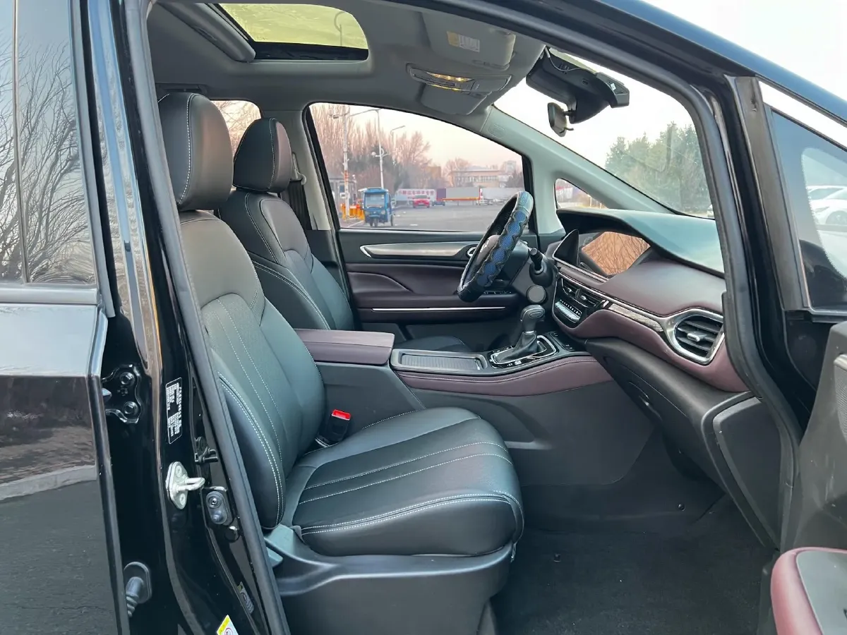 2021 GAC Trumpchi M6 1.5T 169HP L4 7DCT,autocango,china used car exporter,china ev exporter,chinese used car exporter,chinese used ev exporter