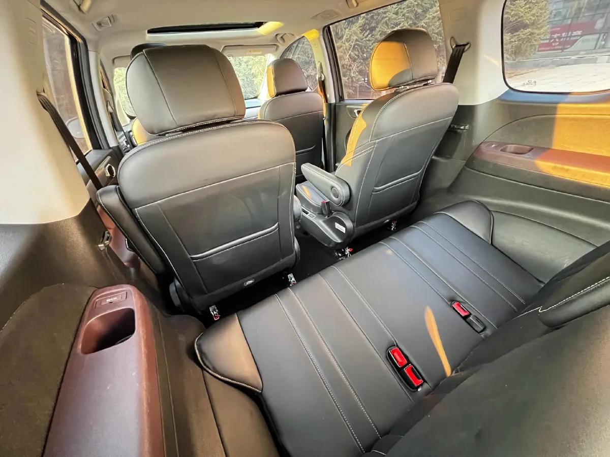 2021 GAC Trumpchi M6 1.5T 169HP L4 7DCT,autocango,china used car exporter,china ev exporter,chinese used car exporter,chinese used ev exporter