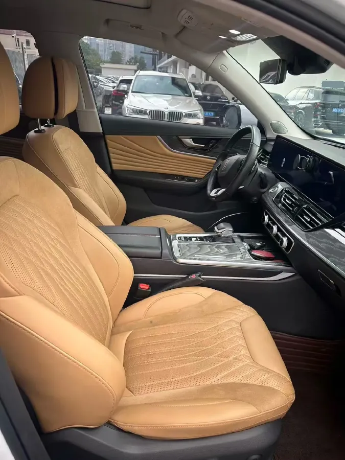 2023 HongQi HS5 2.0T 252HP L4 8AT,autocango,china used car exporter,china ev exporter,chinese used car exporter,chinese used ev exporter