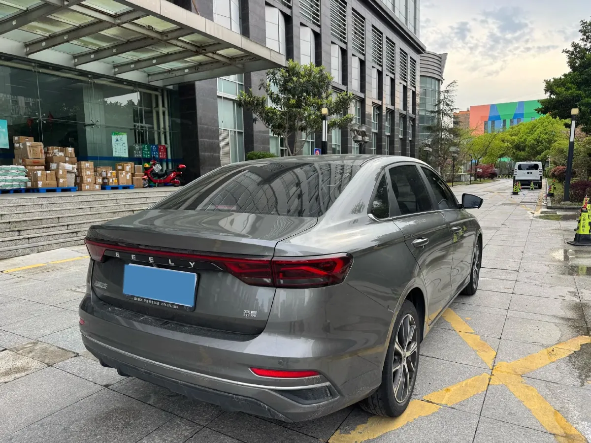 2022 Geely Emgrand 1.5L 114HP L4 CVT,autocango,china used car exporter,china ev exporter,chinese used car exporter,chinese used ev exporter