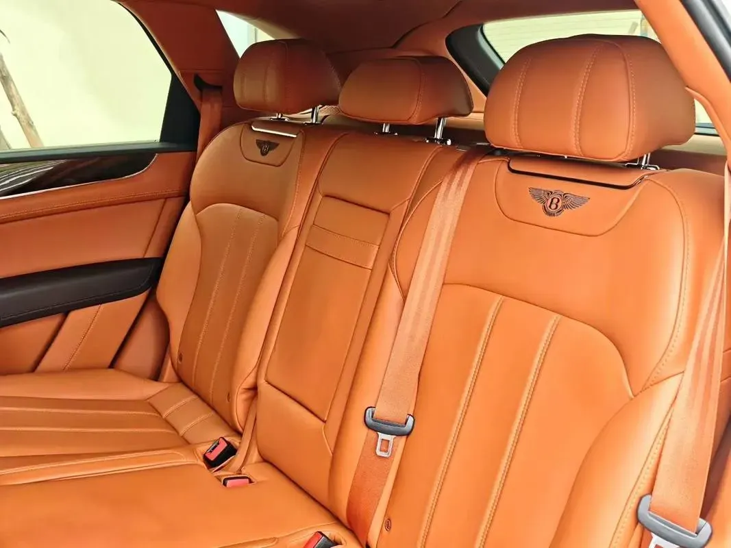 2017 Bentley Bentayga 6.0T 608HP W12 8AT,autocango,china used car exporter,china ev exporter,chinese used car exporter,chinese used ev exporter