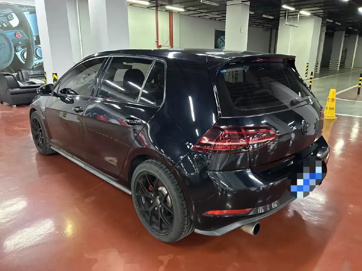 2018 Volkswagen GolfGTI 2.0T 220HP L4 7DCT,autocango,china used car exporter,china ev exporter,chinese used car exporter,chinese used ev exporter