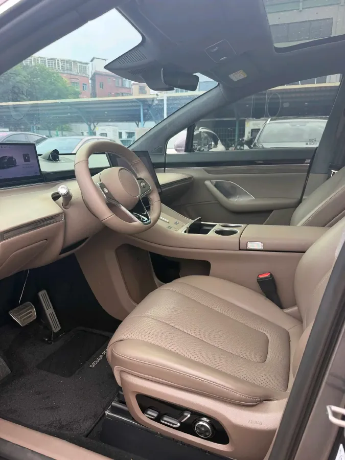 2025 Luxeed R7 REEV 156HP REEV 37KWH,autocango,china used car exporter,china ev exporter,chinese used car exporter,chinese used ev exporter