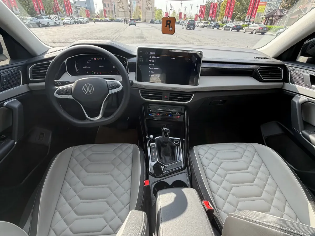2024 Volkswagen Tayron 1.5T 160HP L4 7DCT,autocango,china used car exporter,china ev exporter,chinese used car exporter,chinese used ev exporter