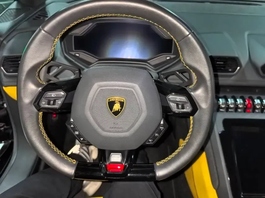 2020 Lamborghini Huracán 5.2L 611HP V10 7DCT,autocango,china used car exporter,china ev exporter,chinese used car exporter,chinese used ev exporter