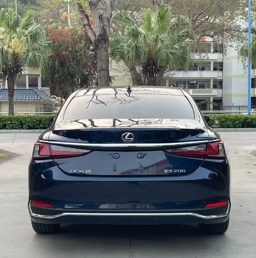 2018 Lexus ES 2.5L 207HP L4 8AT,autocango,china used car exporter,china ev exporter,chinese used car exporter,chinese used ev exporter
