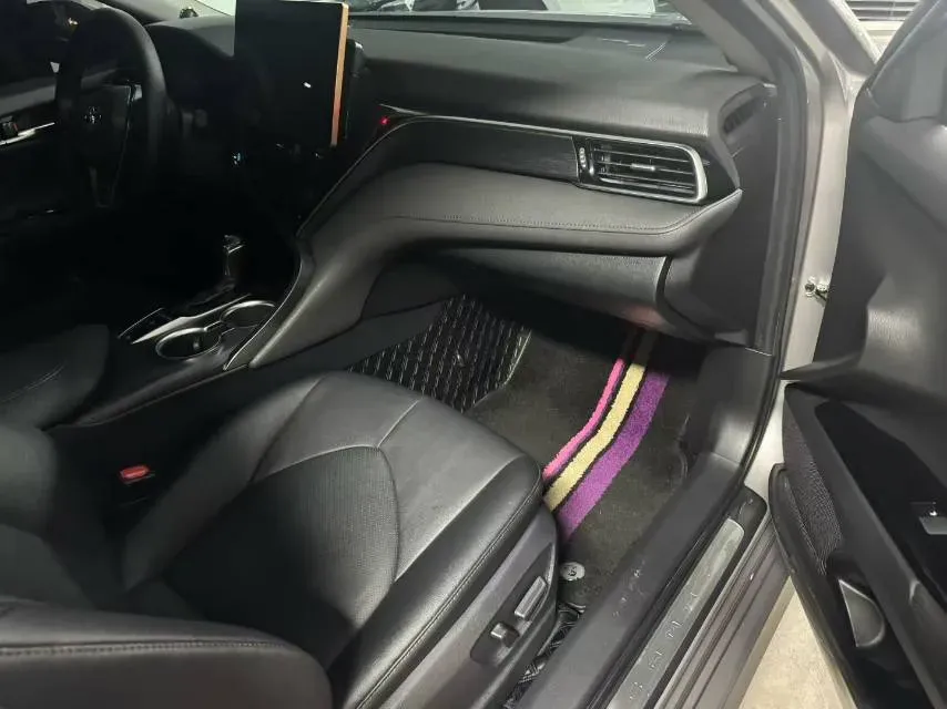 2021 Toyota Camry 2.5L 209HP L4 8AT,autocango,china used car exporter,china ev exporter,chinese used car exporter,chinese used ev exporter