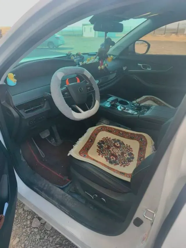 2024 ChangAn UNI-K 2.0T 233HP L4 8AT,autocango,china used car exporter,china ev exporter,chinese used car exporter,chinese used ev exporter