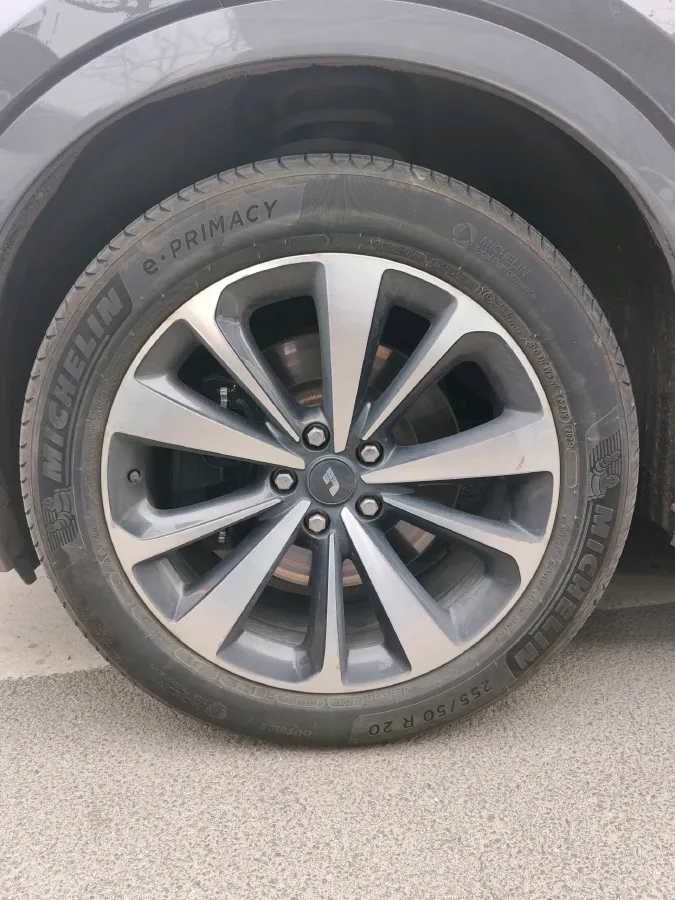 2020 Li ONE Range Extended 131HP REEV 40.5KWH,autocango,china used car exporter,china ev exporter,chinese used car exporter,chinese used ev exporter