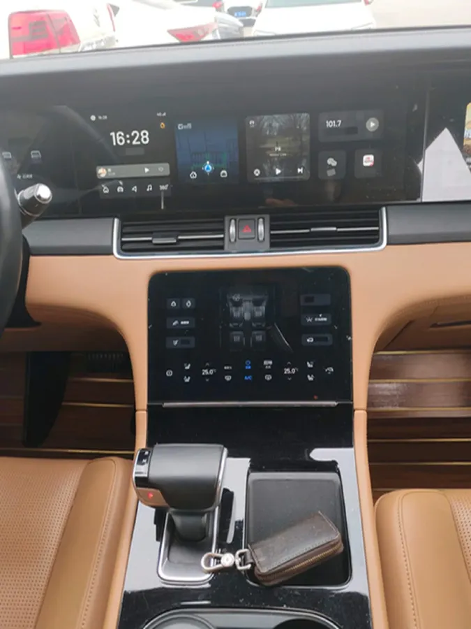 2020 Li ONE Range Extended 131HP REEV 40.5KWH,autocango,china used car exporter,china ev exporter,chinese used car exporter,chinese used ev exporter