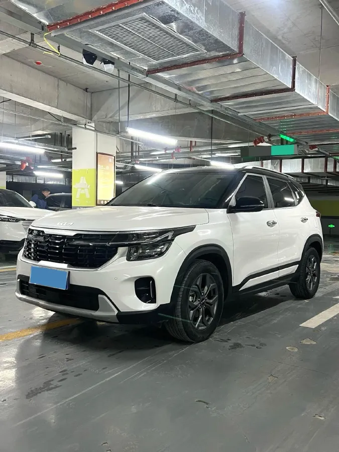 2023 Kia Seltos 1.5L 115HP L4 CVT,autocango,china used car exporter,china ev exporter,chinese used car exporter,chinese used ev exporter
