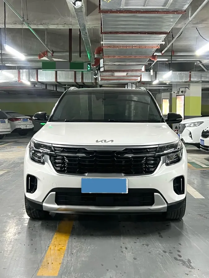 2023 Kia Seltos 1.5L 115HP L4 CVT,autocango,china used car exporter,china ev exporter,chinese used car exporter,chinese used ev exporter