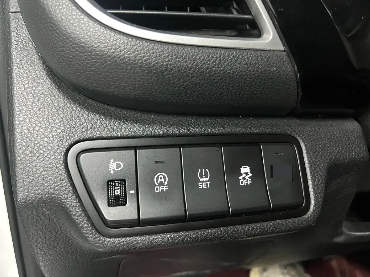 2023 Kia Seltos 1.5L 115HP L4 CVT,autocango,china used car exporter,china ev exporter,chinese used car exporter,chinese used ev exporter