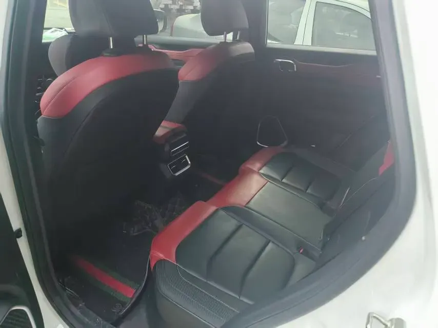 2020 Geely ICON 1.5T 177HP L3 7DCT,autocango,china used car exporter,china ev exporter,chinese used car exporter,chinese used ev exporter