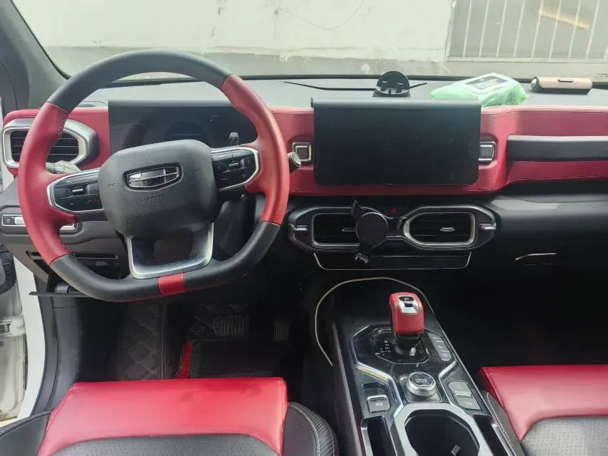 2020 Geely ICON 1.5T 177HP L3 7DCT,autocango,china used car exporter,china ev exporter,chinese used car exporter,chinese used ev exporter