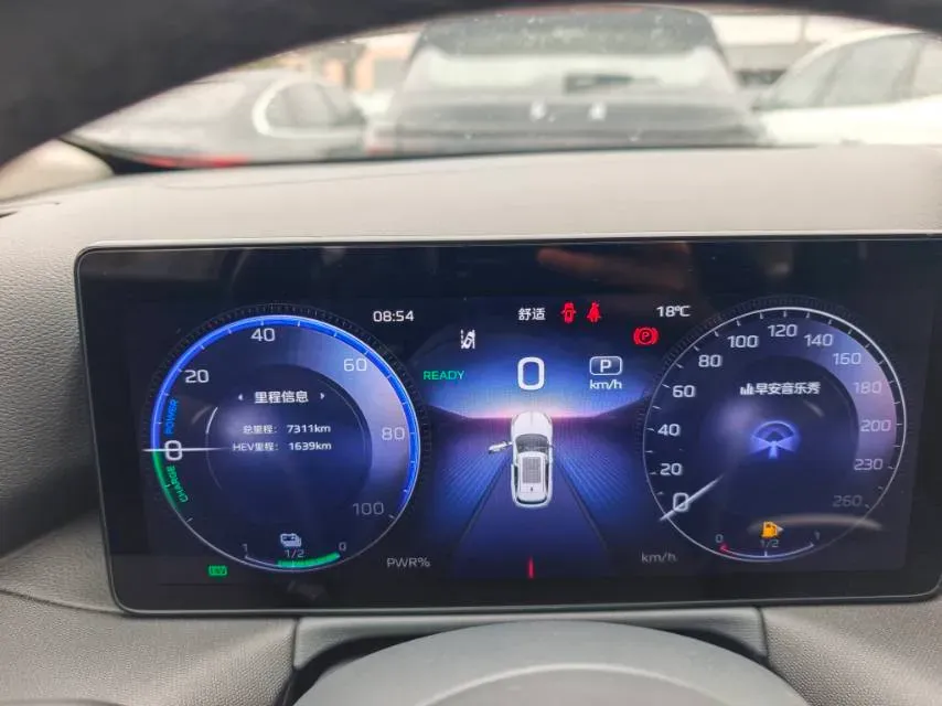 2024 HongQi HS3 1.5T 169HP L4 1DHT PHEV 18.4KWH,autocango,china used car exporter,china ev exporter,chinese used car exporter,chinese used ev exporter