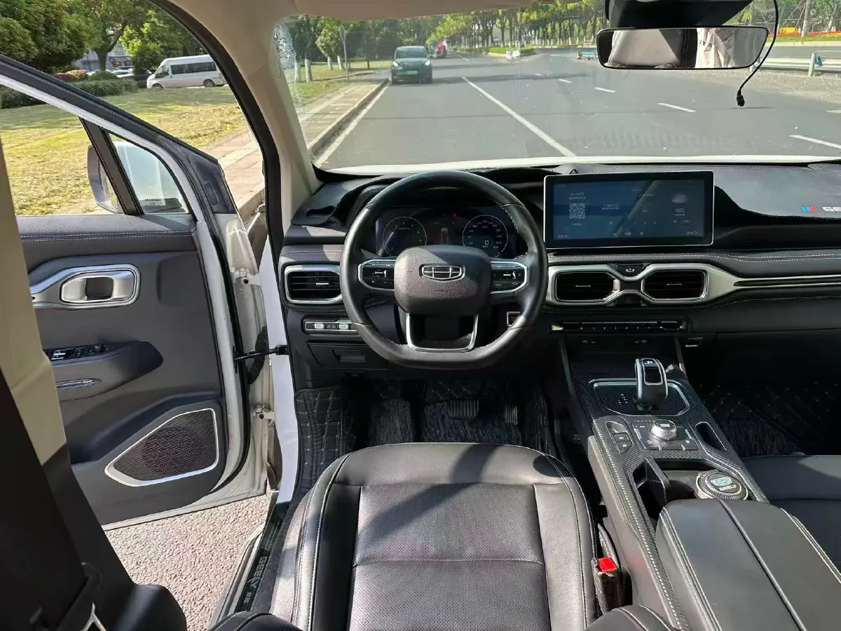 2020 Geely Okavango 1.8T 184HP L4 7DCT,autocango,china used car exporter,china ev exporter,chinese used car exporter,chinese used ev exporter