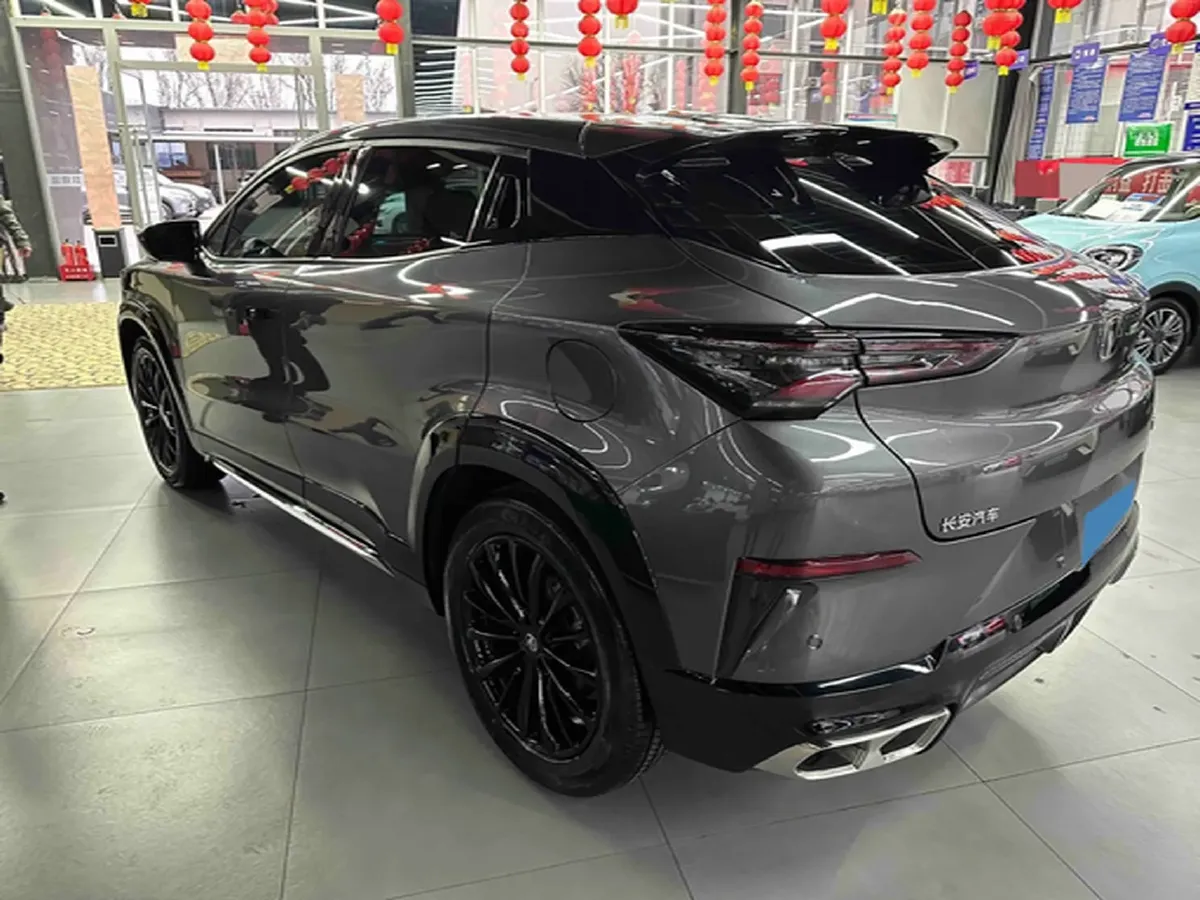 2023 ChangAn UNI-T 1.5T 188HP L4 7DCT,autocango,china used car exporter,china ev exporter,chinese used car exporter,chinese used ev exporter