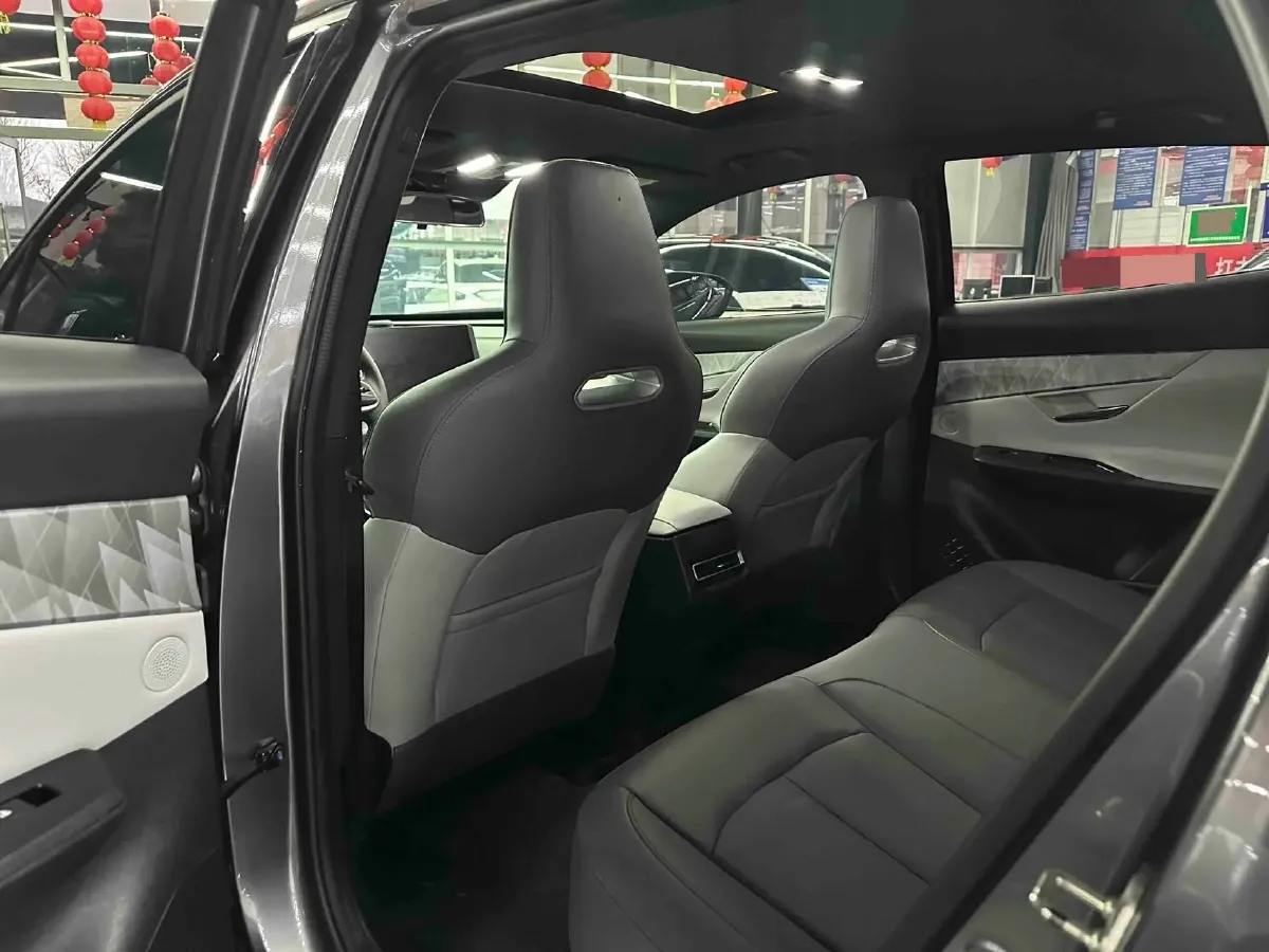 2023 ChangAn UNI-T 1.5T 188HP L4 7DCT,autocango,china used car exporter,china ev exporter,chinese used car exporter,chinese used ev exporter