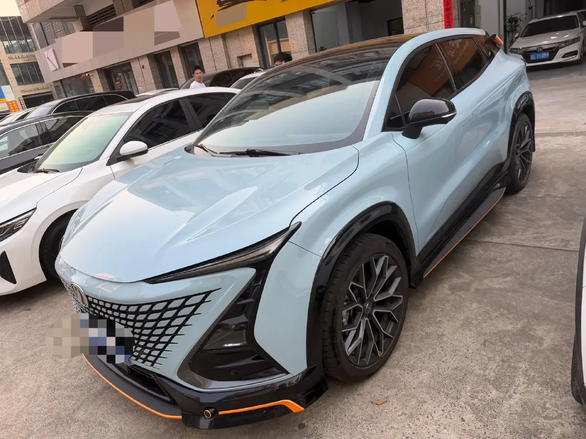 2022 ChangAn UNI-T 1.5T 188HP L4 7DCT,autocango,china used car exporter,china ev exporter,chinese used car exporter,chinese used ev exporter