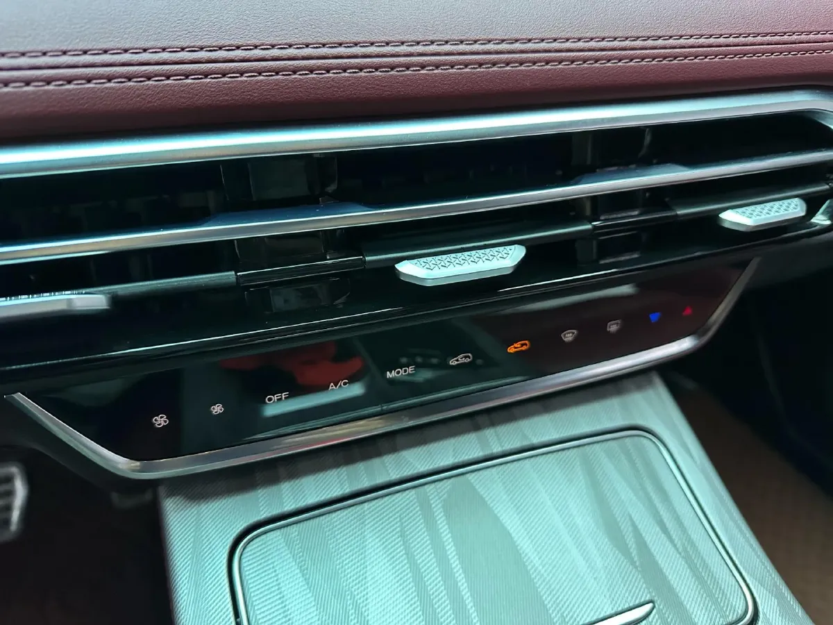 2023 Jetour X70 PRO 1.5T 156HP L4 6DCT,autocango,china used car exporter,china ev exporter,chinese used car exporter,chinese used ev exporter