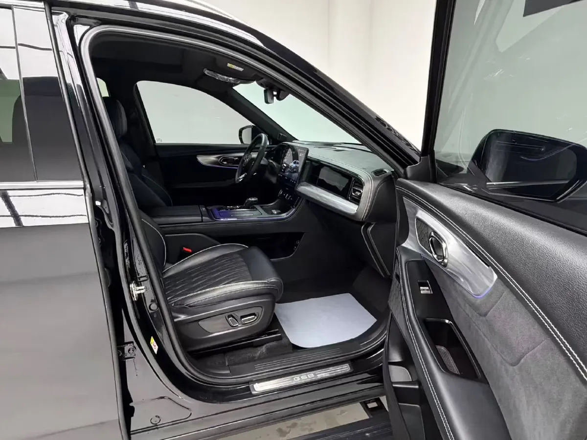 2022 GAC Trumpchi GS8 2.0T 252HP L4 8AT,autocango,china used car exporter,china ev exporter,chinese used car exporter,chinese used ev exporter