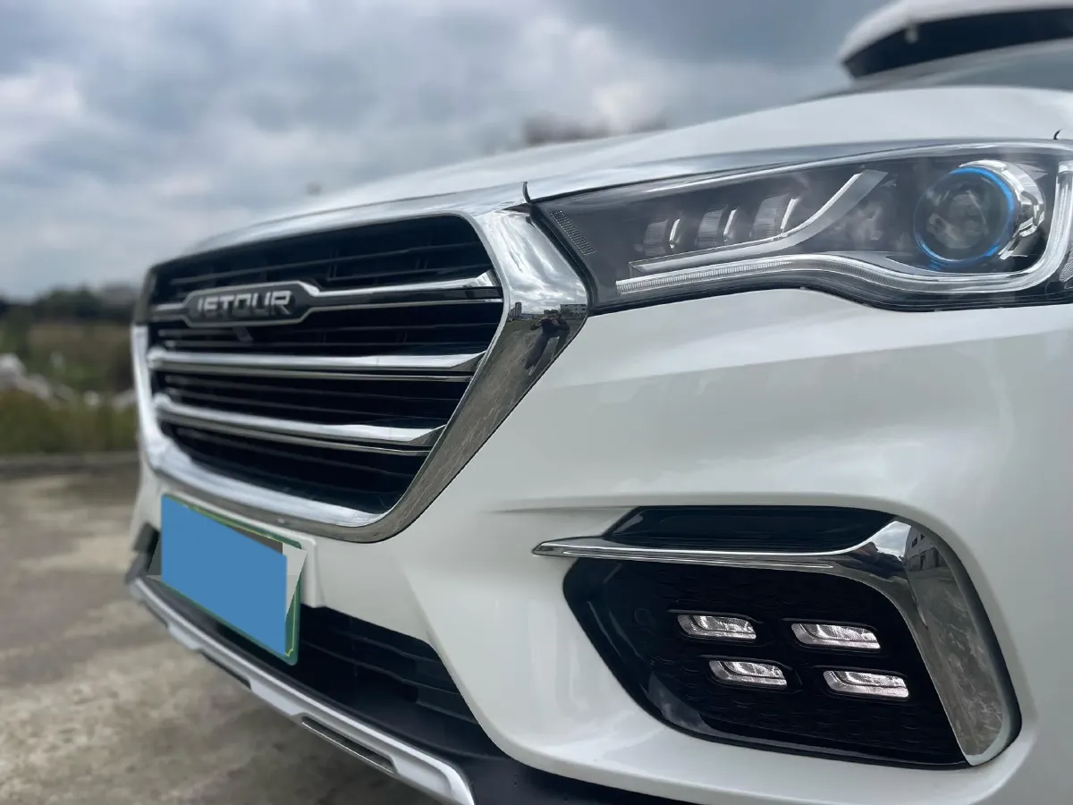 2019 Jetour X90 1.5T 156HP L4 6MT,autocango,china used car exporter,china ev exporter,chinese used car exporter,chinese used ev exporter