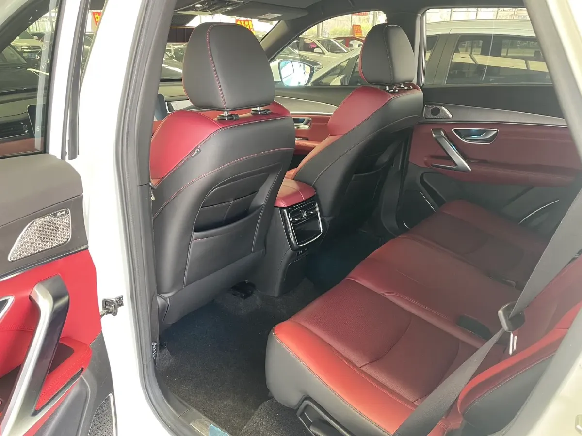 2021 Jetour X70 Plus 1.6T 197HP L4 7DCT,autocango,china used car exporter,china ev exporter,chinese used car exporter,chinese used ev exporter