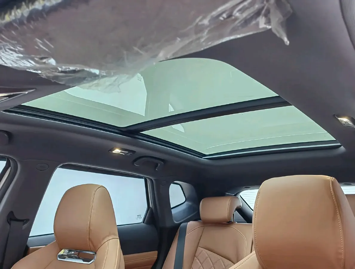 2024 ChangAn UNI-Z 1.5L 98HP L4 E-CVT PHEV 18.4KWH,autocango,china used car exporter,china ev exporter,chinese used car exporter,chinese used ev exporter