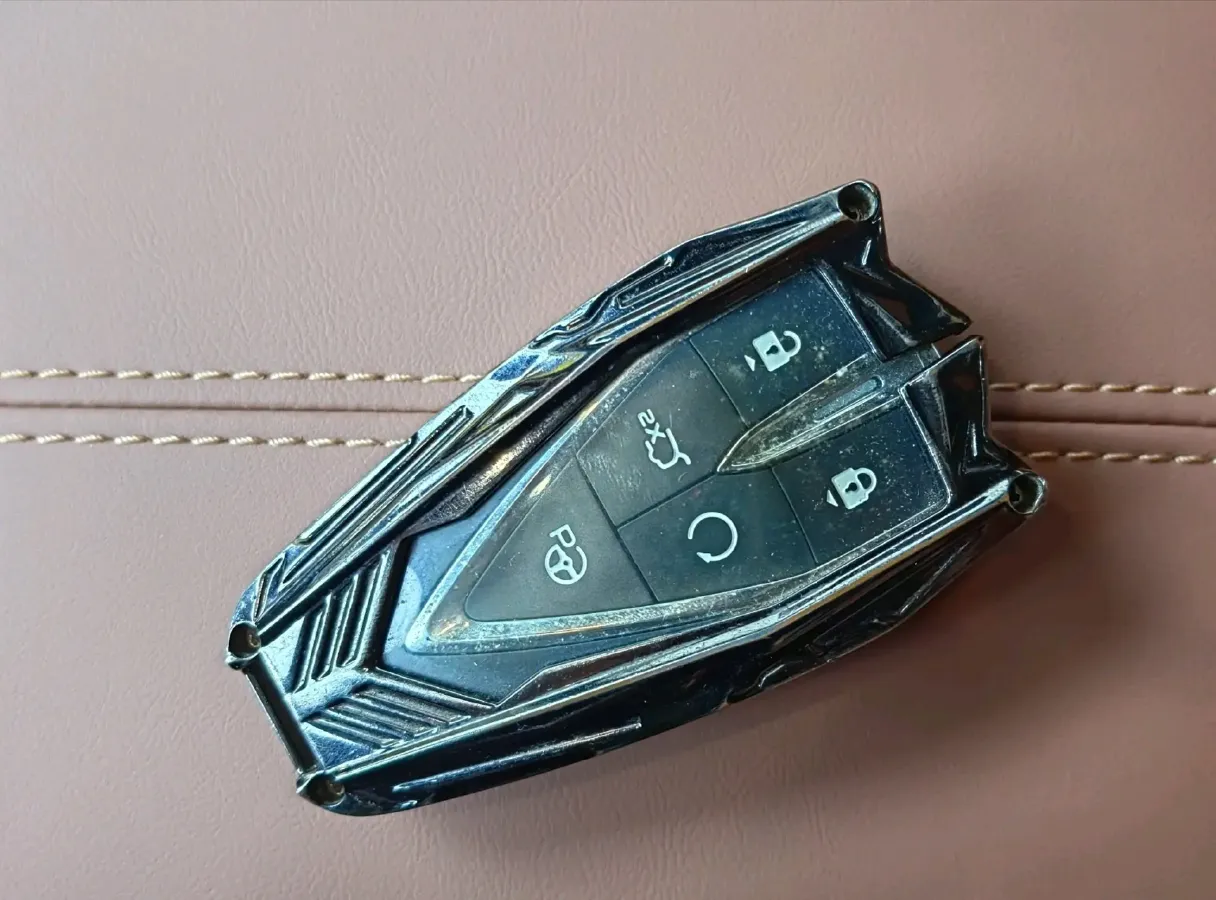 2024 ChangAn UNI-Z 1.5L 98HP L4 E-CVT PHEV 18.4KWH,autocango,china used car exporter,china ev exporter,chinese used car exporter,chinese used ev exporter