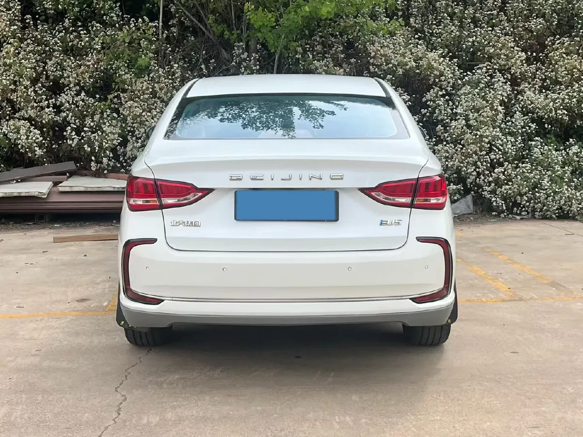 2022 Bestune B70 2.0T 224HP L4 6AT,autocango,china used car exporter,china ev exporter,chinese used car exporter,chinese used ev exporter