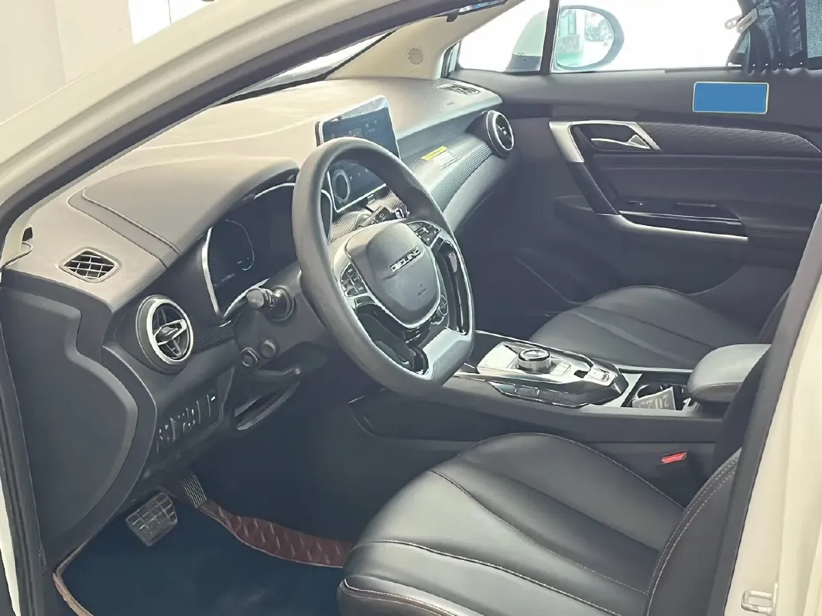 2022 Bestune B70 2.0T 224HP L4 6AT,autocango,china used car exporter,china ev exporter,chinese used car exporter,chinese used ev exporter