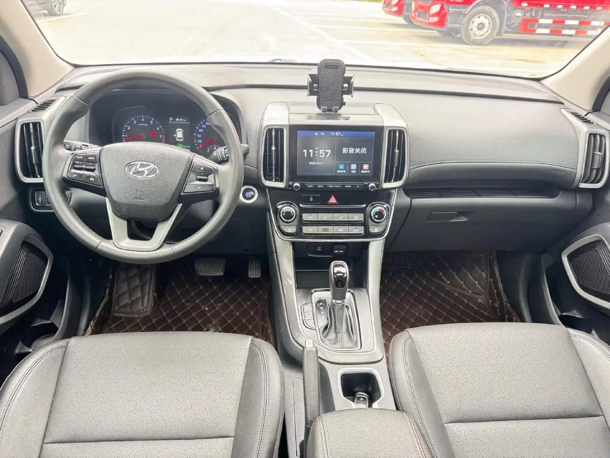 2018 Hyundai ix35 2.0L 160HP L4 6AT,autocango,china used car exporter,china ev exporter,chinese used car exporter,chinese used ev exporter