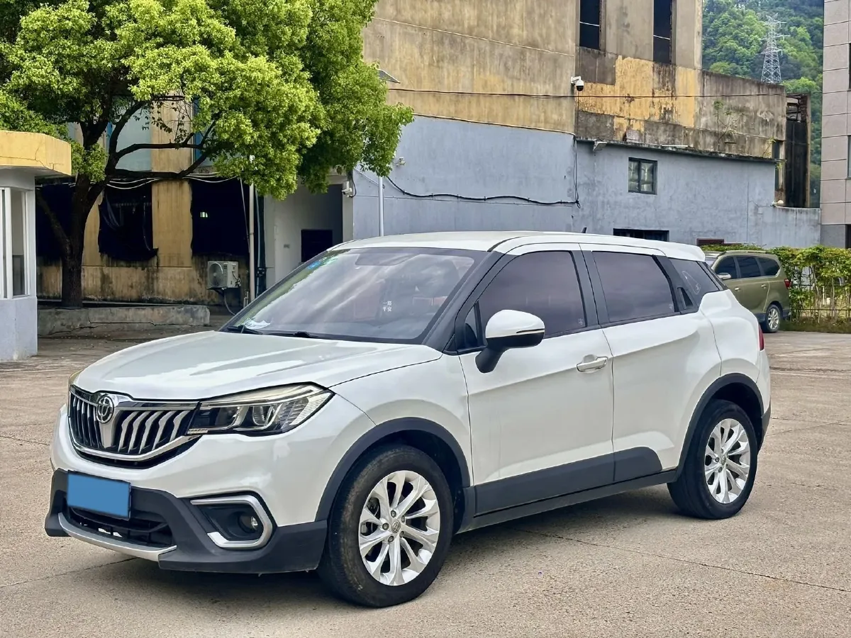 2019 Brilliance Auto V7 1.6T 204HP L4 7DCT,autocango,china used car exporter,china ev exporter,chinese used car exporter,chinese used ev exporter
