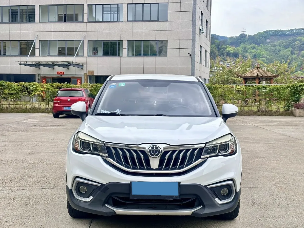 2019 Brilliance Auto V7 1.6T 204HP L4 7DCT,autocango,china used car exporter,china ev exporter,chinese used car exporter,chinese used ev exporter