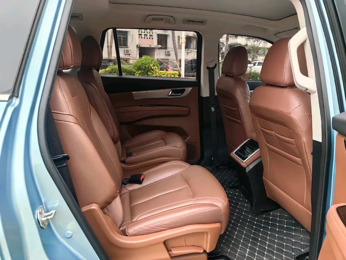 2020 HaiMa 7X 1.6T 195HP L4 6AT,autocango,china used car exporter,china ev exporter,chinese used car exporter,chinese used ev exporter