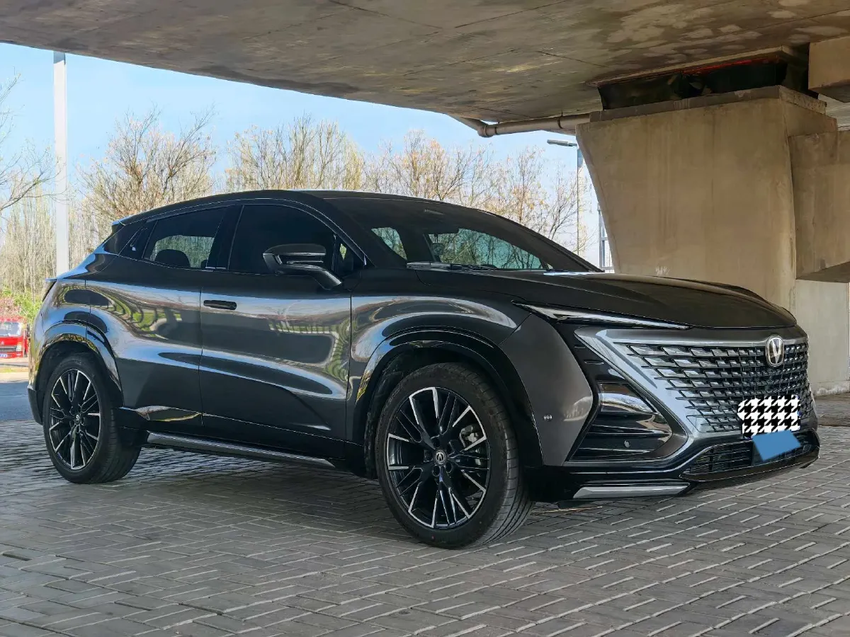 2023 ChangAn UNI-T 1.5T 188HP L4 7DCT,autocango,china used car exporter,china ev exporter,chinese used car exporter,chinese used ev exporter