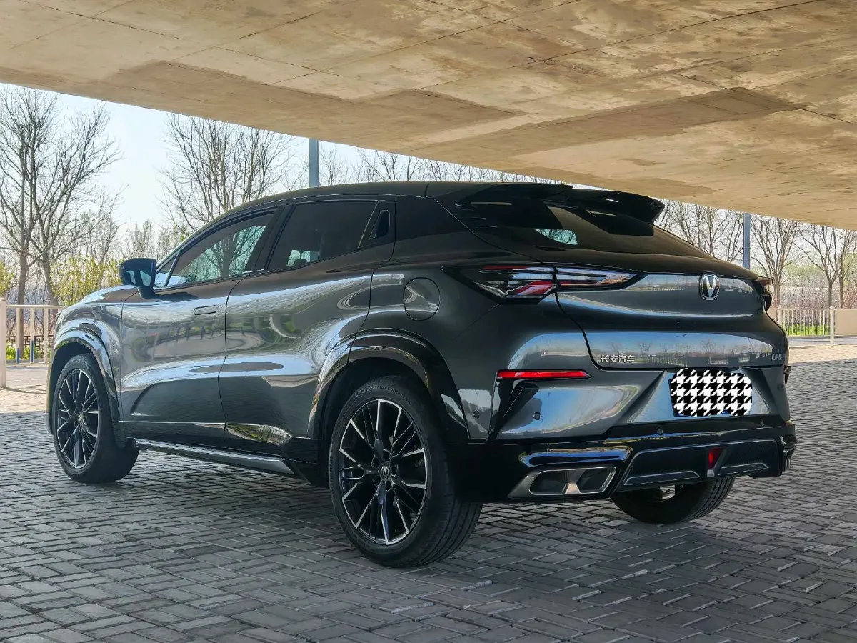 2023 ChangAn UNI-T 1.5T 188HP L4 7DCT,autocango,china used car exporter,china ev exporter,chinese used car exporter,chinese used ev exporter