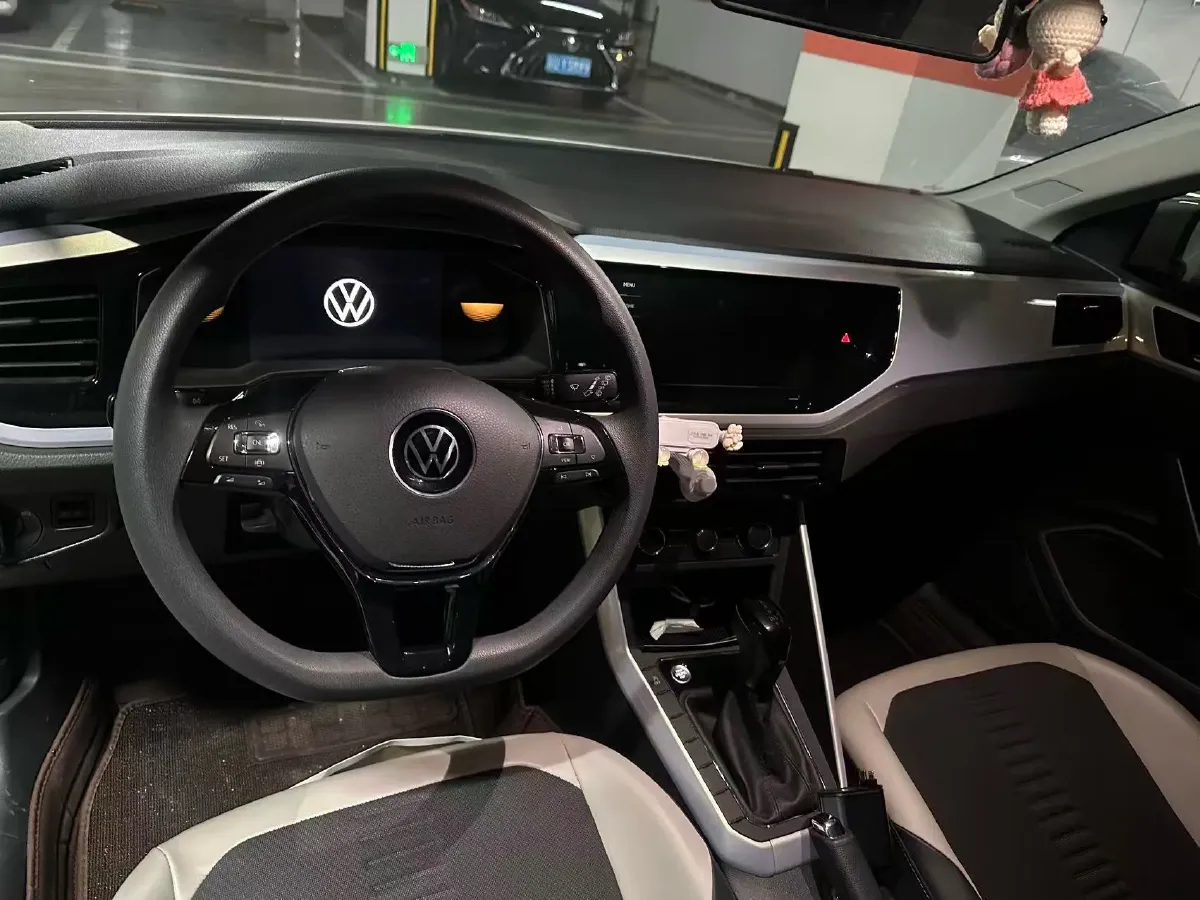 2023 Volkswagen Polo 1.5L 113HP L4 6AT,autocango,china used car exporter,china ev exporter,chinese used car exporter,chinese used ev exporter