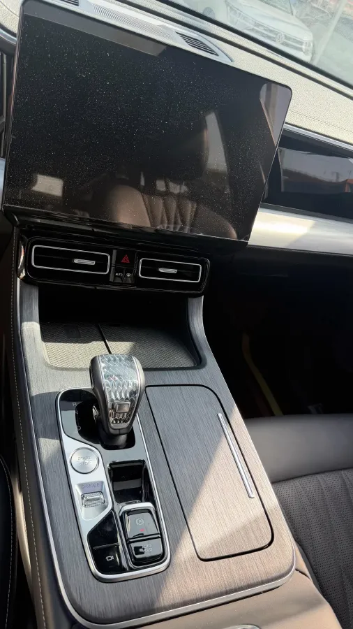 2022 GAC Trumpchi GS8 2.0T 252HP L4 8AT,autocango,china used car exporter,china ev exporter,chinese used car exporter,chinese used ev exporter