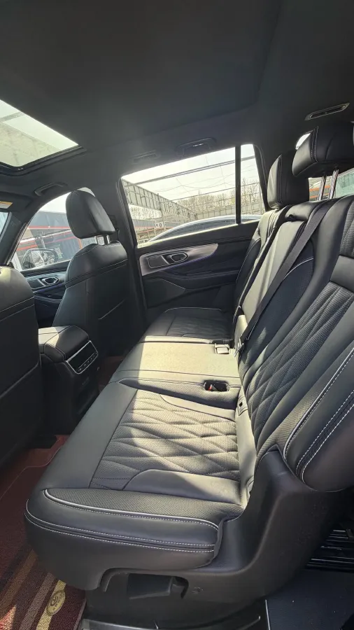 2022 GAC Trumpchi GS8 2.0T 252HP L4 8AT,autocango,china used car exporter,china ev exporter,chinese used car exporter,chinese used ev exporter