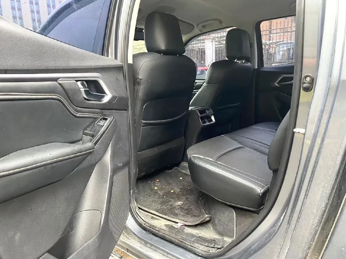 2021 Isuzu D-MAX 1.9T 163HP L4 6AT,autocango,china used car exporter,china ev exporter,chinese used car exporter,chinese used ev exporter