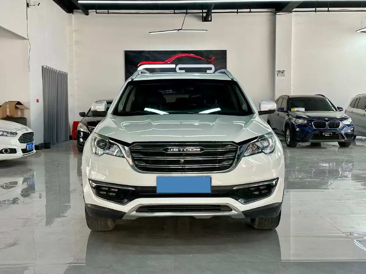 2018 Jetour X70 1.5T 147HP L4 5MT,autocango,china used car exporter,china ev exporter,chinese used car exporter,chinese used ev exporter