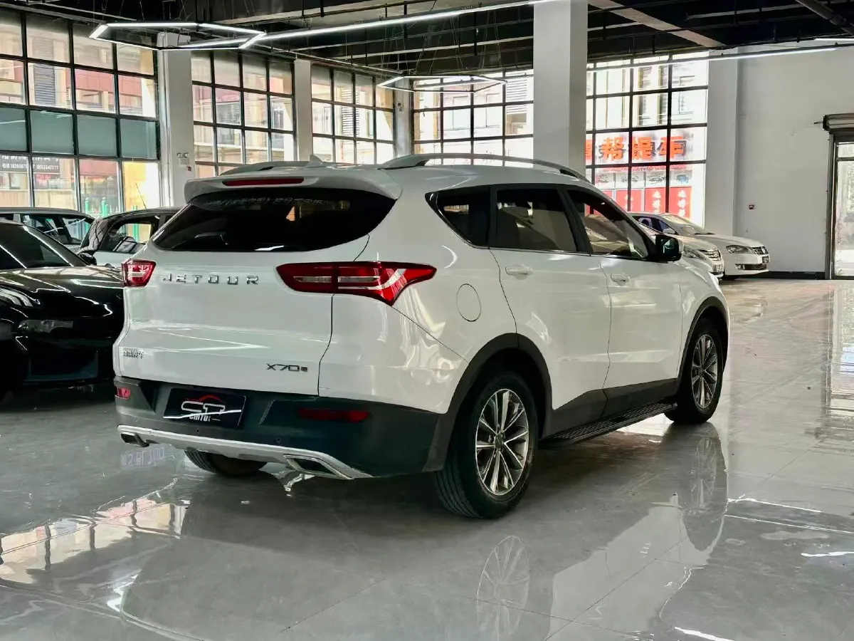 2018 Jetour X70 1.5T 147HP L4 5MT,autocango,china used car exporter,china ev exporter,chinese used car exporter,chinese used ev exporter